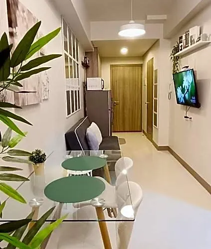 Smdc Coast Residences Near Picc World Trade Center Moa Hotel *