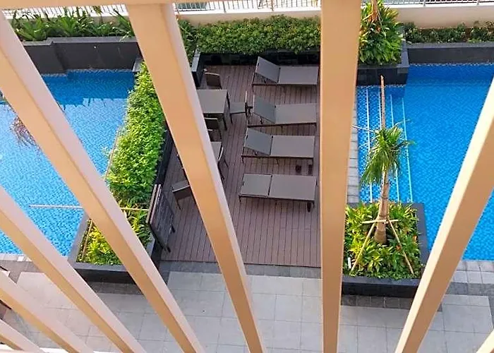 Smdc Coast Residences Near Picc World Trade Center Moa Manila