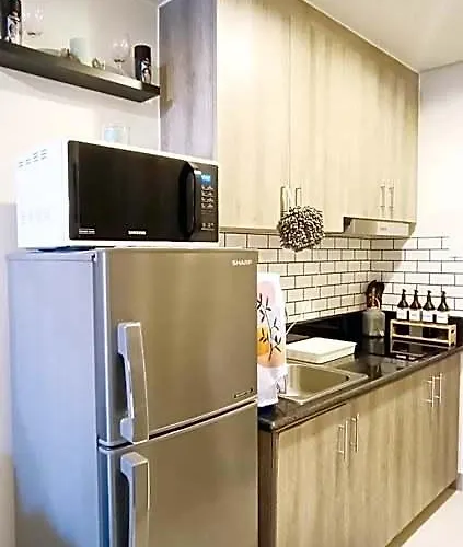 Smdc Coast Residences Near Picc World Trade Center Moa Manila